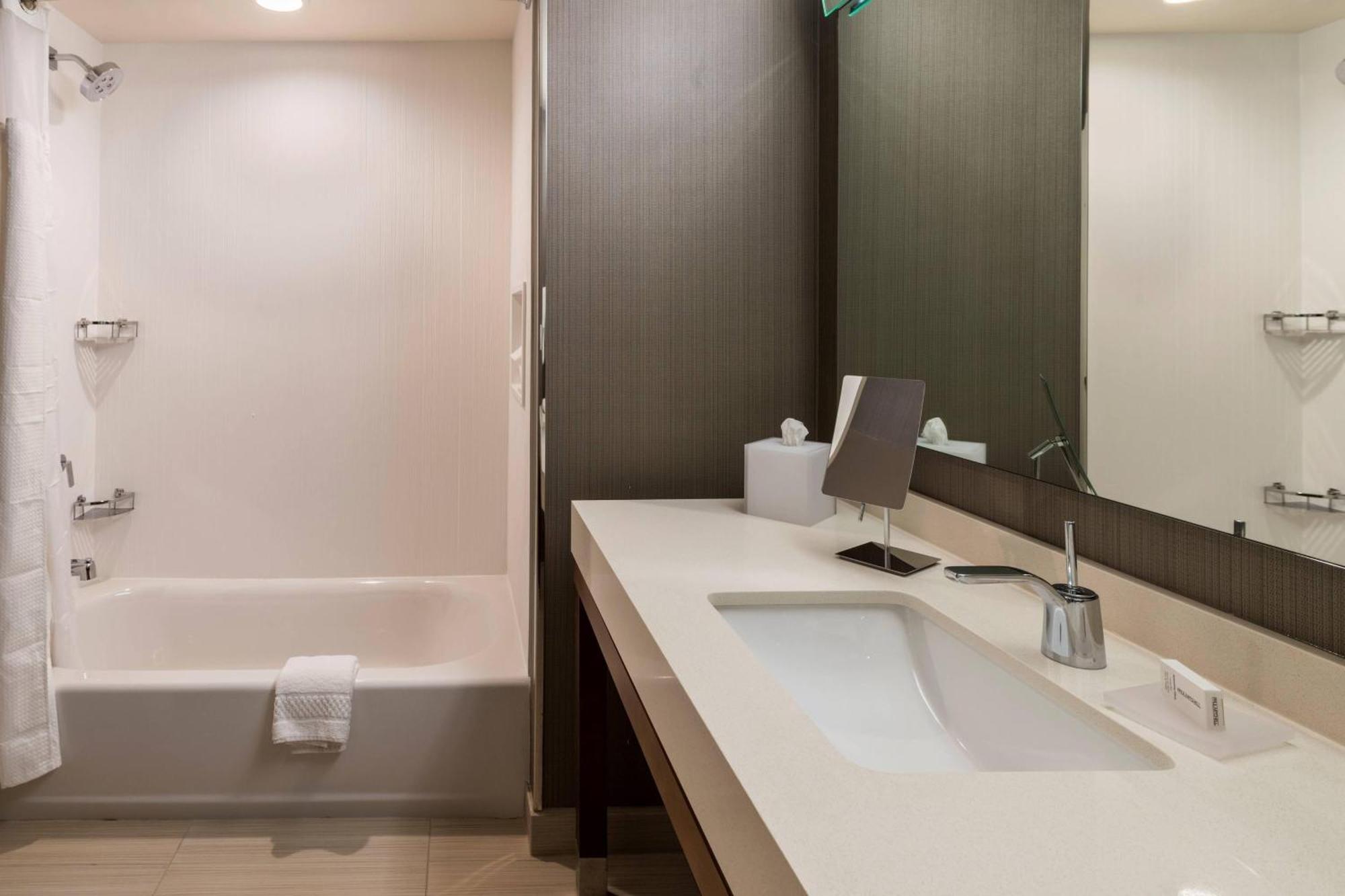 Courtyard By Marriott Tampa Northwest/veterans Expressway 3*
