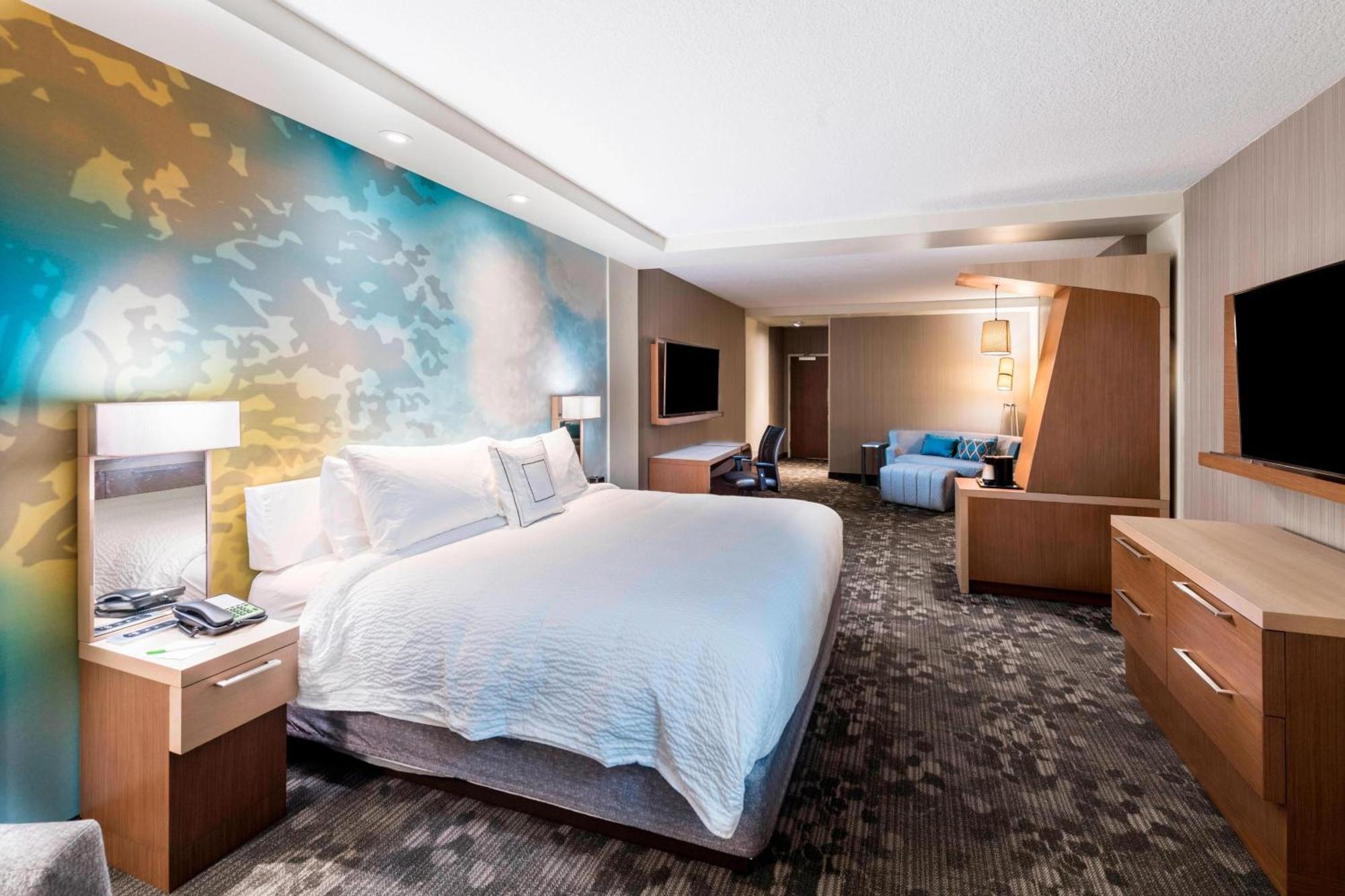 Courtyard By Marriott Tampa Northwest/veterans Expressway Hotel