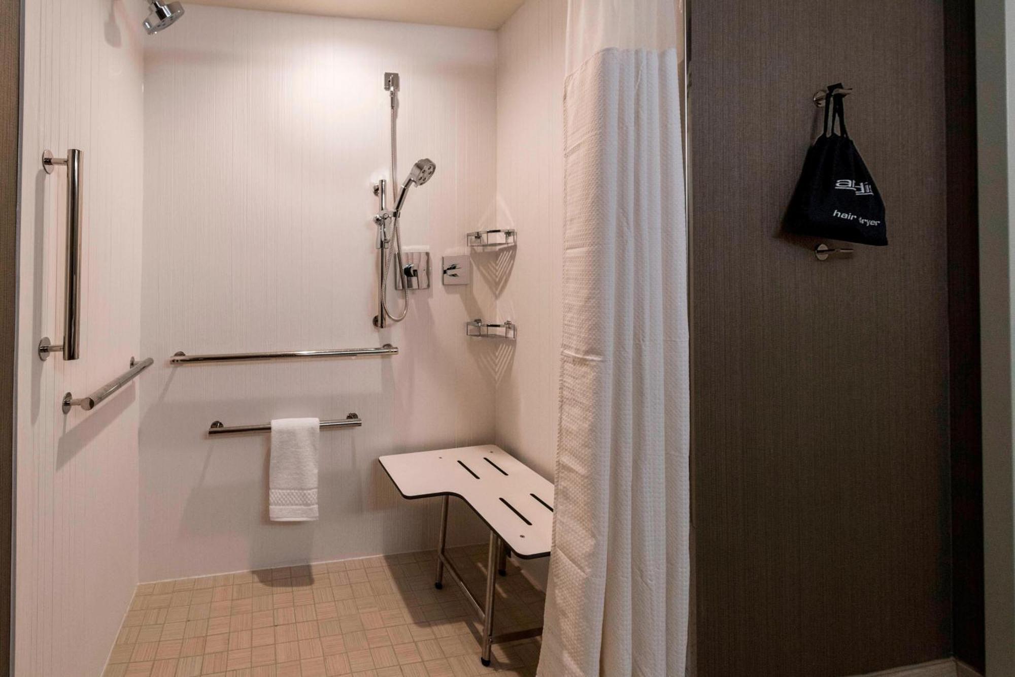Hotel Courtyard By Marriott Tampa Northwest/veterans Expressway