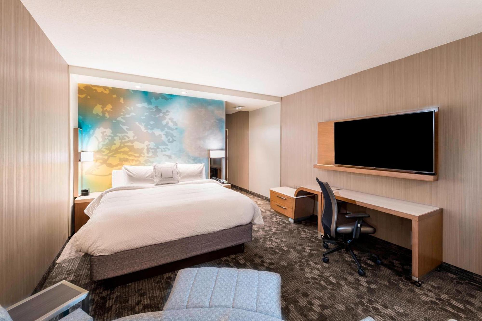 Courtyard By Marriott Tampa Northwest/veterans Expressway Hotel 3*