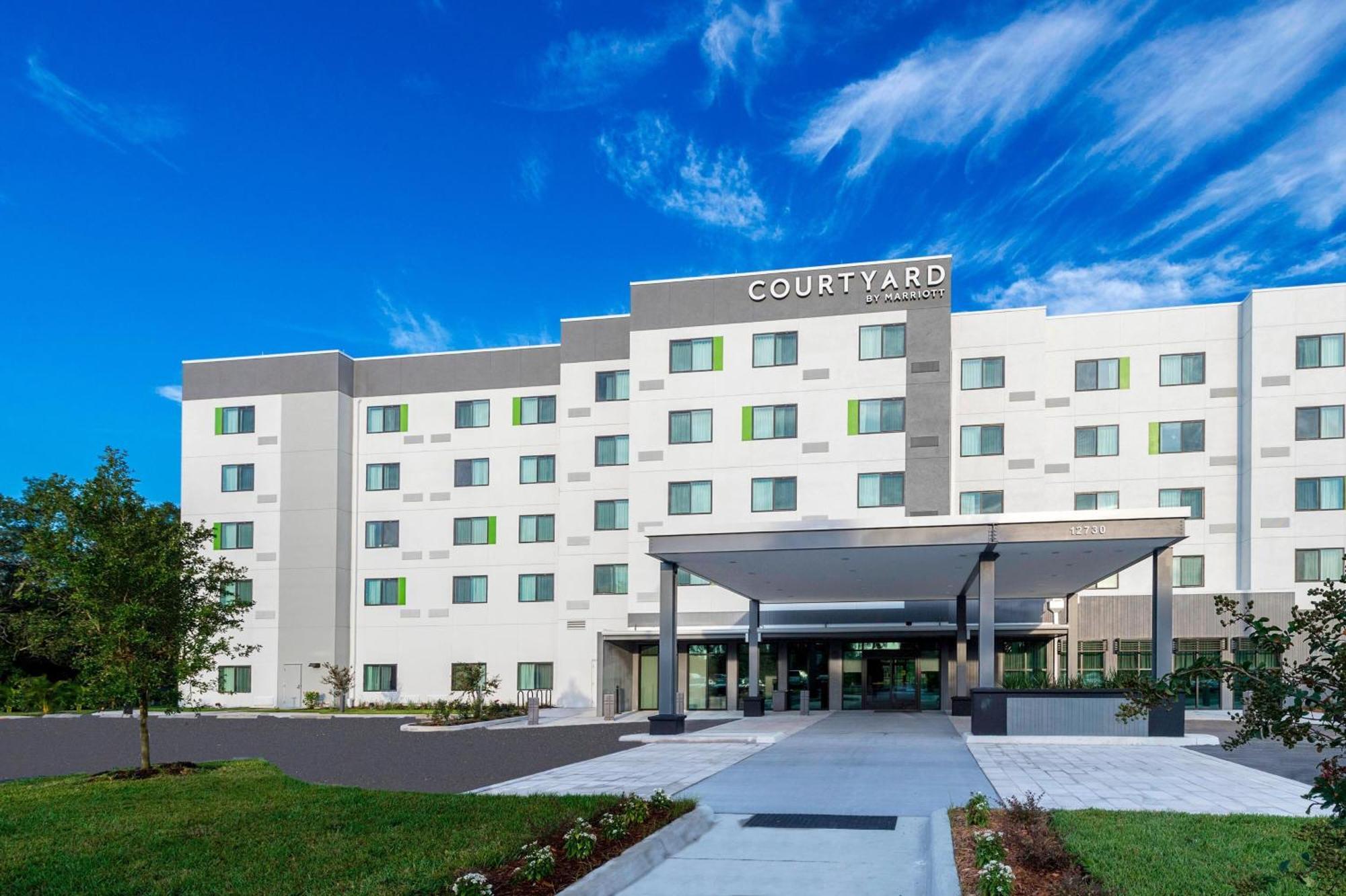 Courtyard By Marriott Tampa Northwest/veterans Expressway West Chase