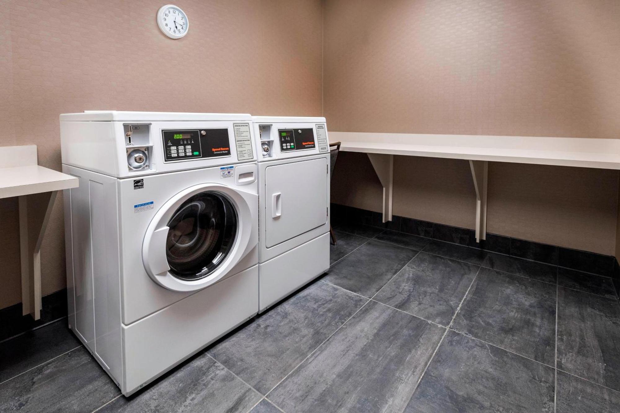 Courtyard By Marriott Tampa Northwest/veterans Expressway 3*